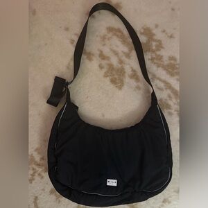 Wilo The Label Puffy Shoulder Bag | Black